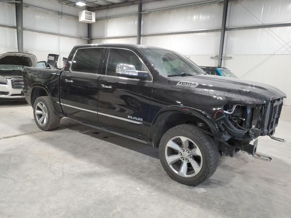 2019 RAM 1500 LIMITED CREW CAB 4X4