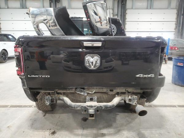 2019 RAM 1500 LIMITED CREW CAB 4X4
