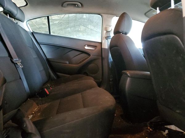 2017 KIA FORTE LX Base