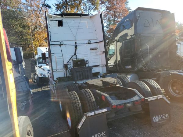 2020 VOLVO VNL