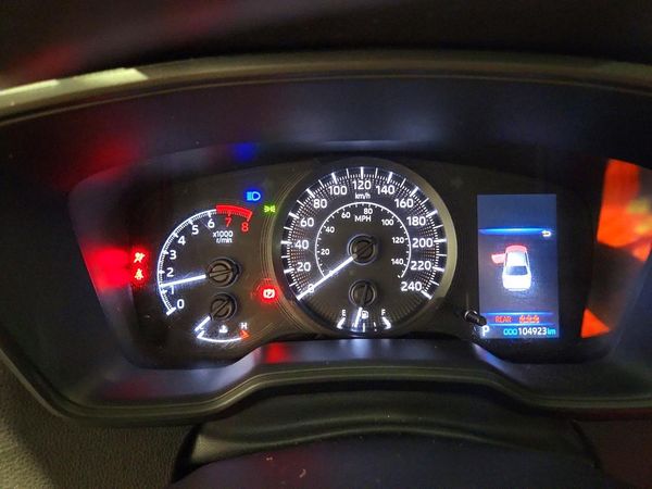 2021 TOYOTA COROLLA