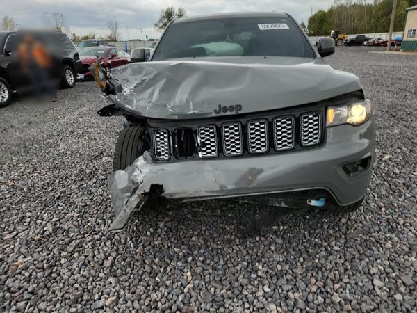 2021 JEEP GRAND CHEROKEE LAREDO 4X4