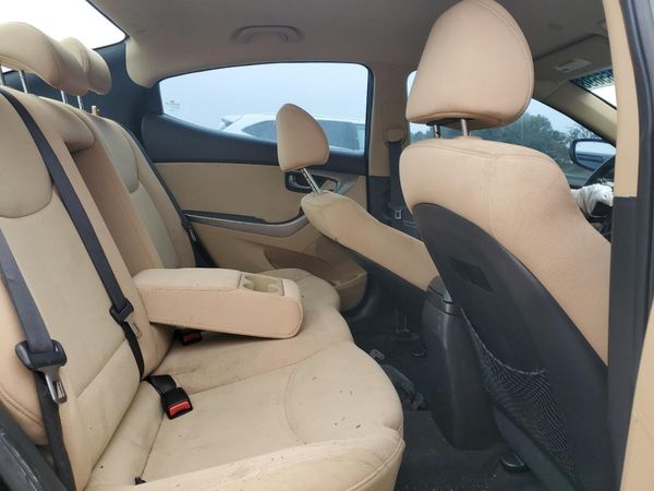 2013 HYUNDAI ELANTRA