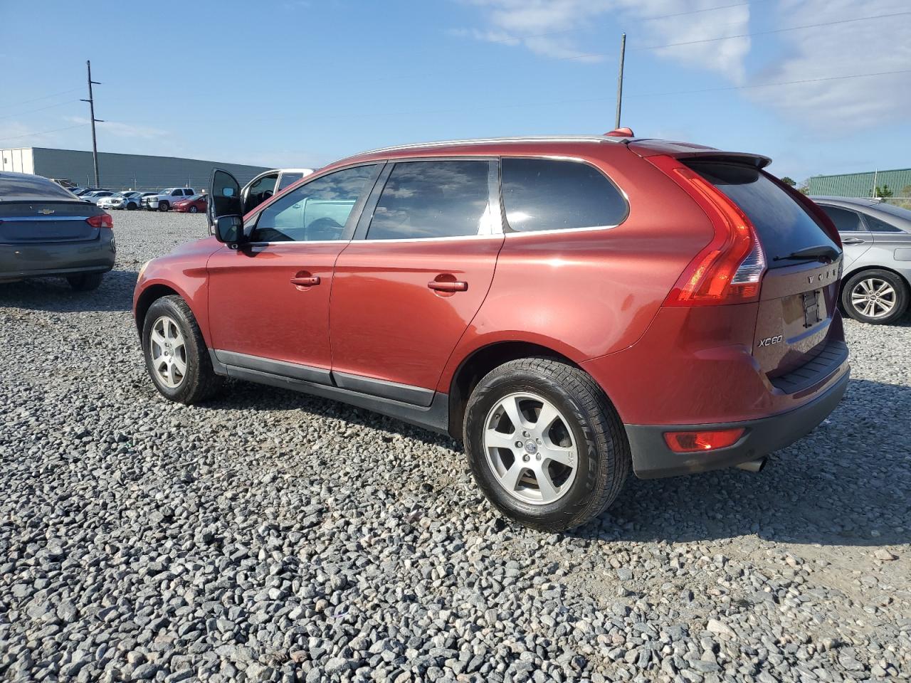 2011 VOLVO XC60