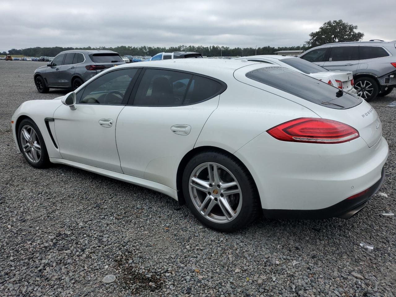 2015 PORSCHE PANAMERA