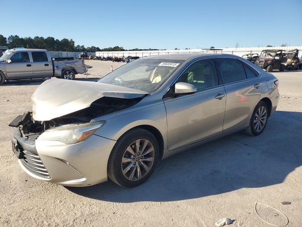 2015 TOYOTA CAMRY