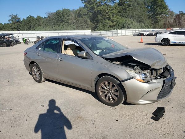 2015 TOYOTA CAMRY