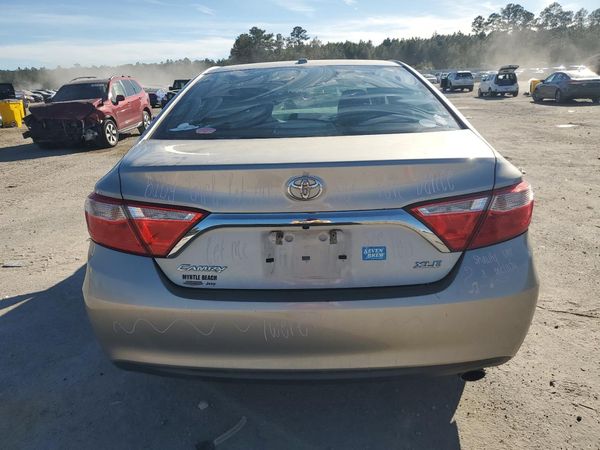 2015 TOYOTA CAMRY
