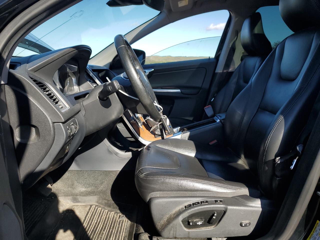 2017 VOLVO XC60 Inscription