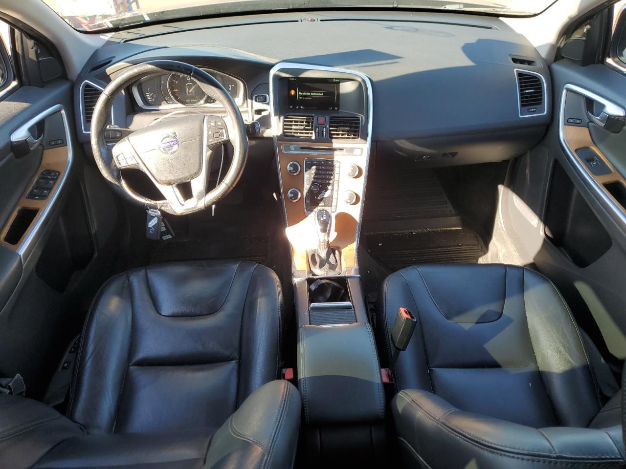 2017 VOLVO XC60 Inscription