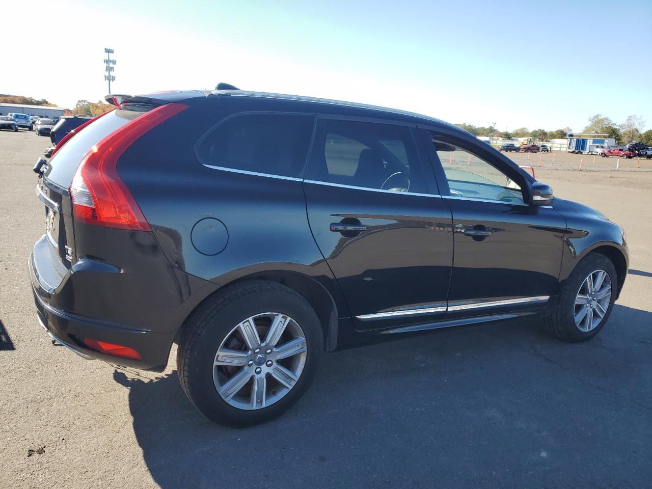 2017 VOLVO XC60 Inscription