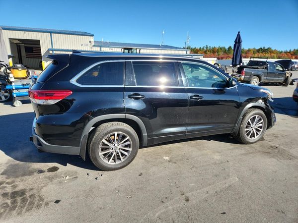2018 TOYOTA HIGHLANDER SE/XLE