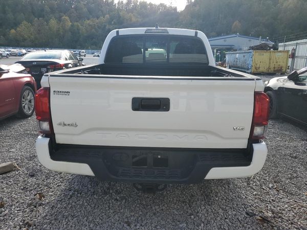 2022 TOYOTA TACOMA SR5