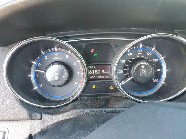 2014 HYUNDAI SONATA