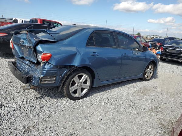 2013 TOYOTA COROLLA