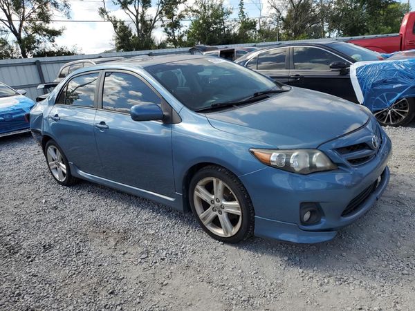 2013 TOYOTA COROLLA
