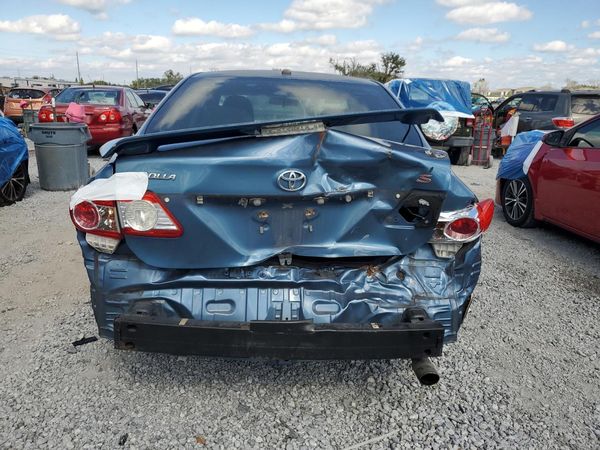 2013 TOYOTA COROLLA