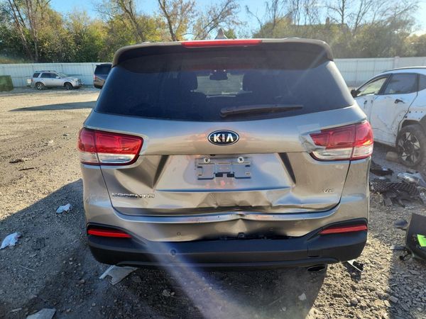 2017 KIA SORENTO L, LX