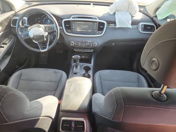 2017 KIA SORENTO L, LX