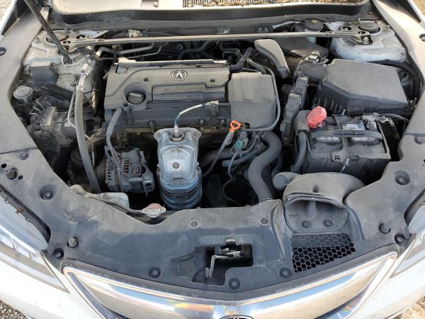 2016 ACURA TLX TECH — Engine bay