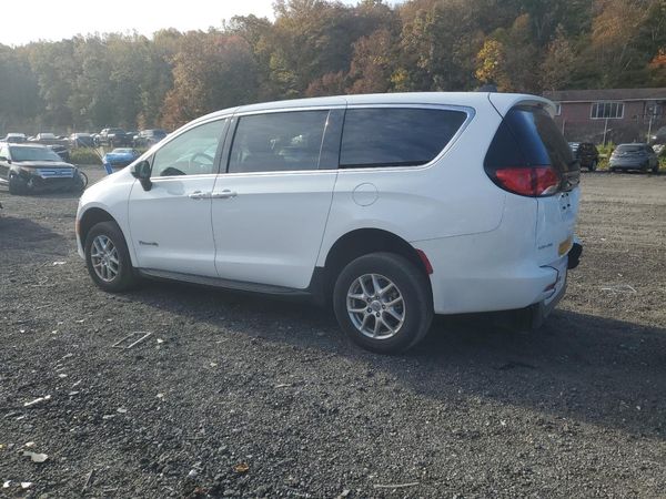 2022 CHRYSLER VOYAGER LX