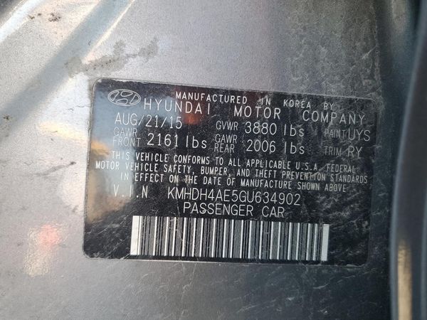 2016 HYUNDAI ELANTRA