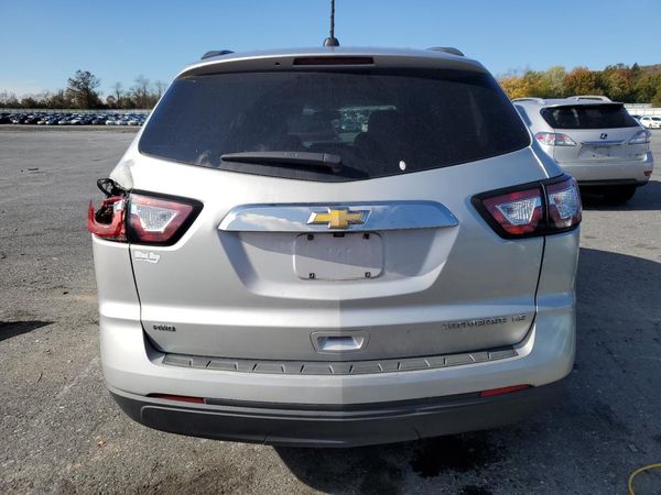 2016 CHEVROLET TRAVERSE LS