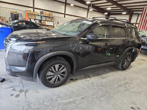 2024 NISSAN PATHFINDER SV