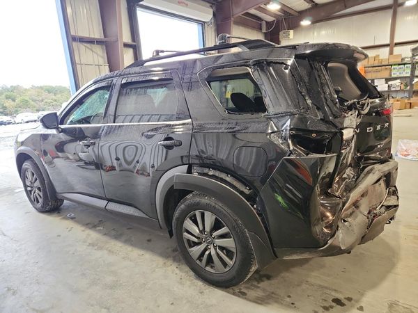 2024 NISSAN PATHFINDER SV