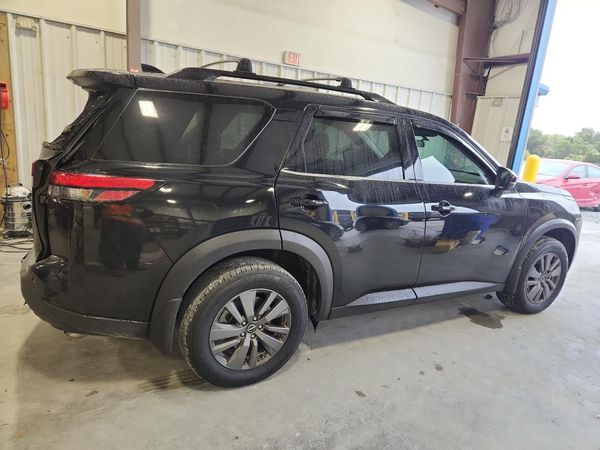 2024 NISSAN PATHFINDER SV