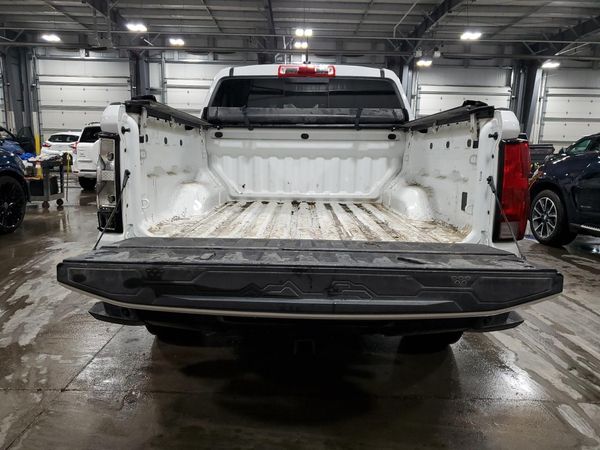 2024 CHEVROLET COLORADO Work Truck