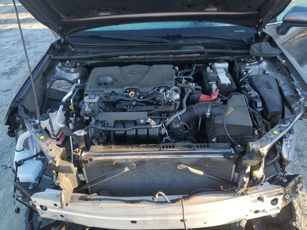 2022 TOYOTA CAMRY LE — Engine bay