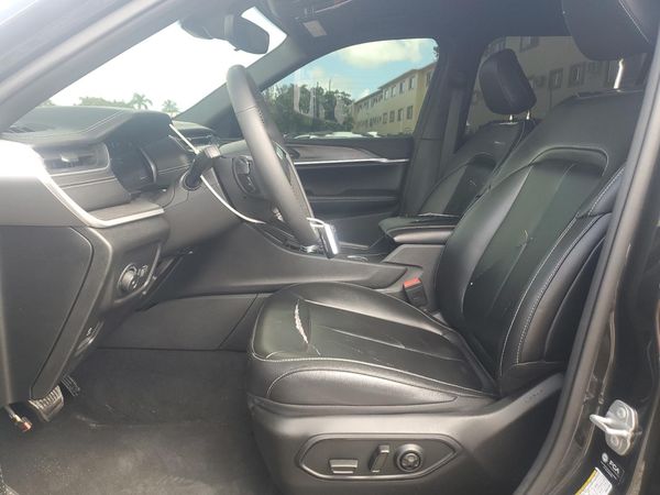 2024 JEEP GRAND CHEROKEE Limited — DENT
