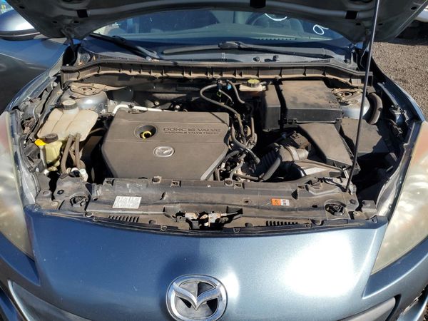 2013 MAZDA 3 SV/Base