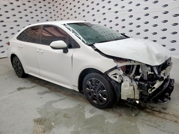 2021 TOYOTA COROLLA LE — Passenger 3/4