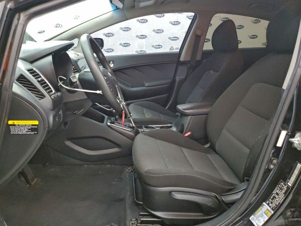 2018 KIA FORTE LX Base — DENT