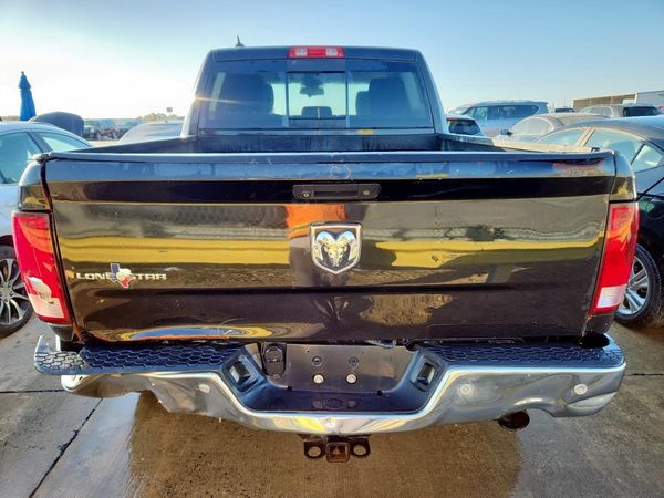 2016 RAM 1500 SLT