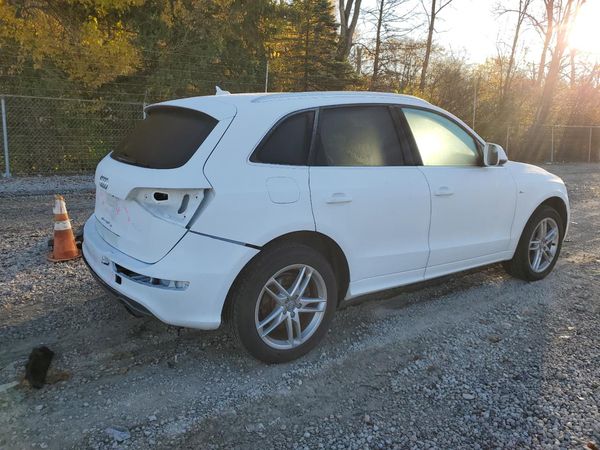 2013 AUDI Q5 Premium Plus