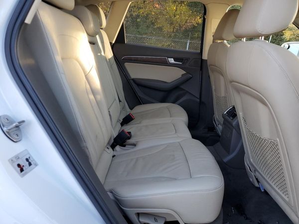 2013 AUDI Q5 Premium Plus