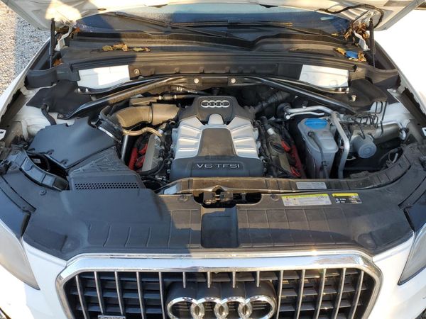 2013 AUDI Q5 Premium Plus