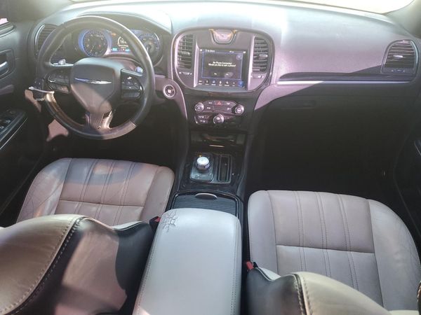 2018 CHRYSLER 300