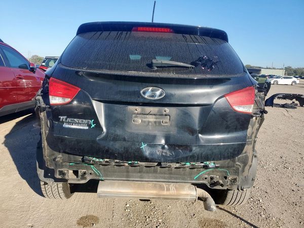 2015 HYUNDAI TUCSON