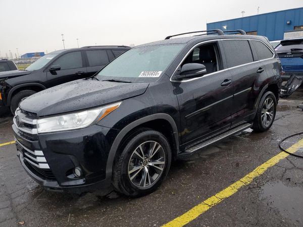 2017 TOYOTA HIGHLANDER