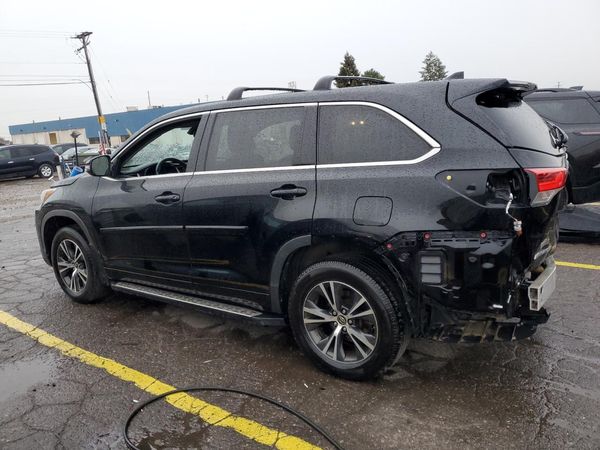 2017 TOYOTA HIGHLANDER