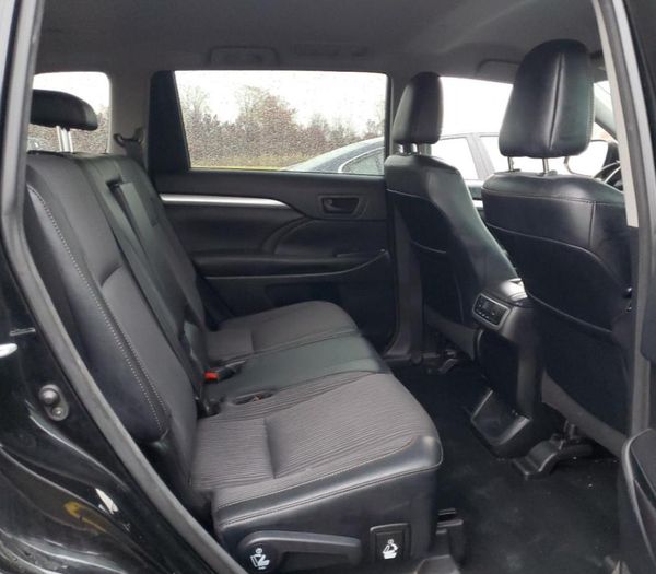 2017 TOYOTA HIGHLANDER