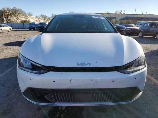 2022 KIA EV6