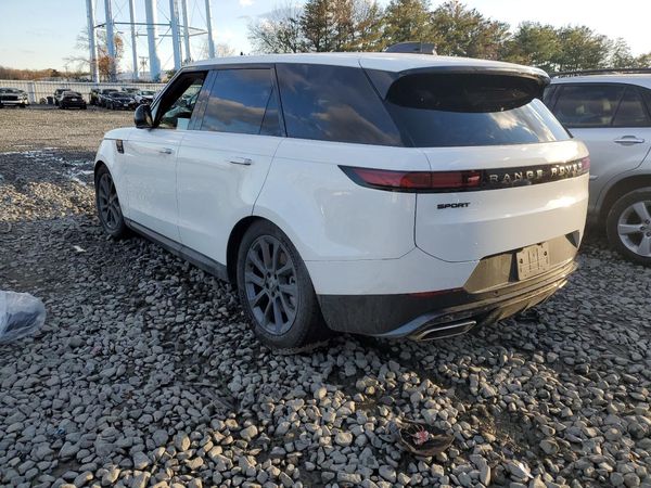 2024 LAND ROVER RANGE ROVER SPORT P360 SE
