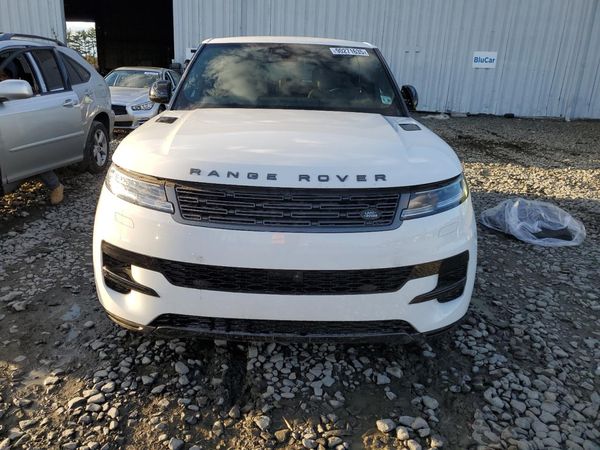 2024 LAND ROVER RANGE ROVER SPORT P360 SE