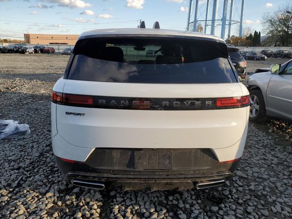 2024 LAND ROVER RANGE ROVER SPORT P360 SE