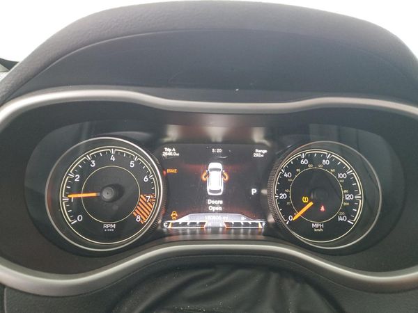 2015 JEEP CHEROKEE Trailhawk — ODOM